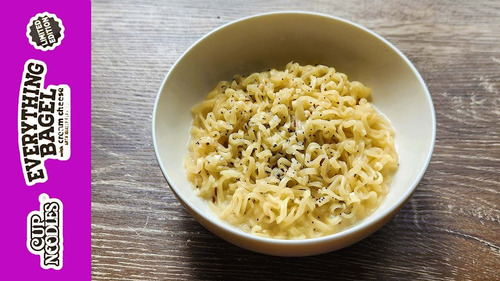 Fideos Ramen Sabor Bagel Con Poppy Seed Y Queso Crema 84g