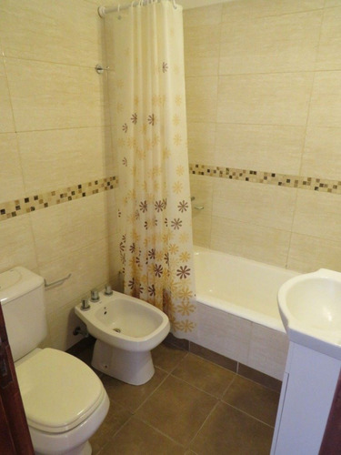 Imagen 22 de 29 de Zona Paseo Aldrey. Lamadrid Y Alberti. Departamento 2 Ambientes.