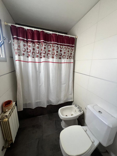 Departamento De 2 Dormitorios En Alquiler En 48 E/ 24 Y 25