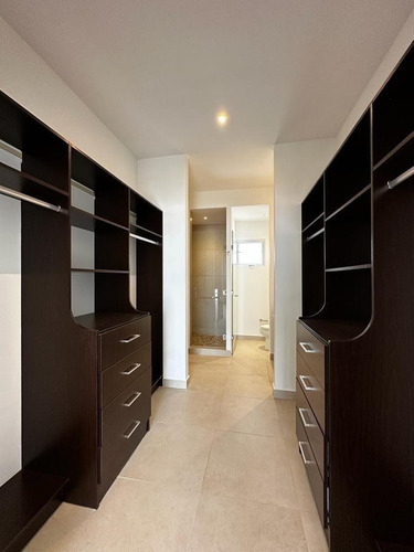 Penthouse En Venta Via Montejo En Mérida,yucatán
