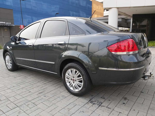 Fiat Linea 1.8 Essence 16v Flex 4p Automatizado