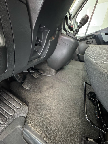 Renault Master 2.3 L1h1 5p 6 marchas