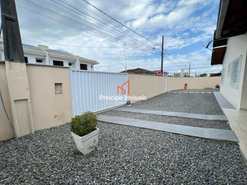 Imagem 15 de 30 de Casa De Esquina Com 2 Dormitórios No Fátima - V233
