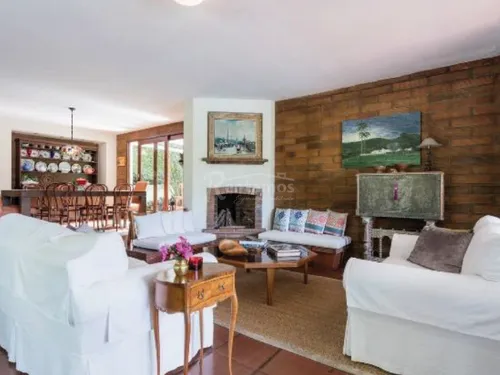 Casa En Arriendo En Loma De San José. Cod A776095