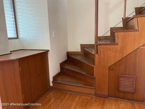 Comercial En Lago Gaitan(bogota) Rah Co: 21-1637