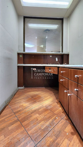 Local Comercial En Arriendo Planta Libre, Metro Plaza Maipú