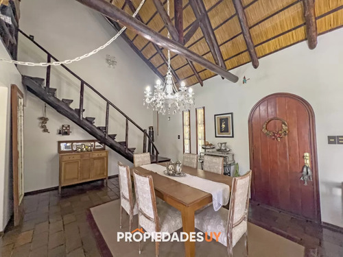 Casa En Pinares A 3 Cuadras De La Playa