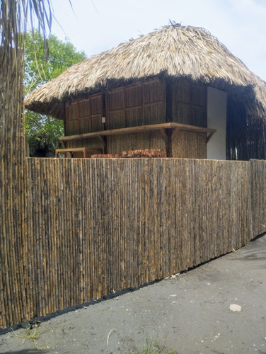 Lote Con Cabaña En Venta Con Acceso Directo Al Mar