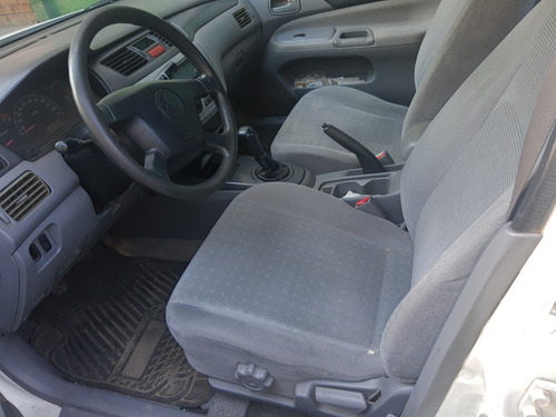 Mitsubishi Lancer 1.6