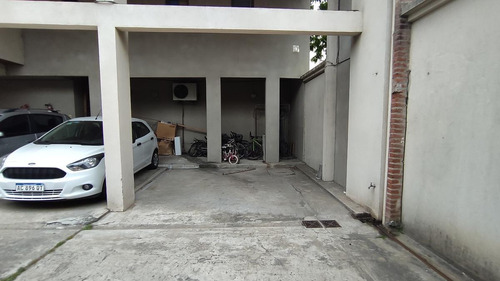 Imagen 2 de 12 de Venta Depto. 1 Dorm C/cochera - 43 Esq. 5 - La Plata