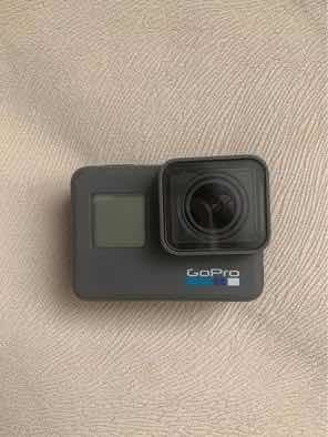 Imagem 2 de 4 de Câmera Digital Gopro Hero 5 Black 12.1mp Wi-fi 4k+acessorios