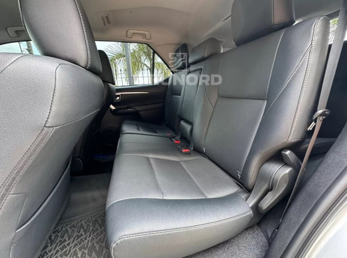 Toyota Hilux SW4 2.8 Srx 204Cv 4X4 7As At