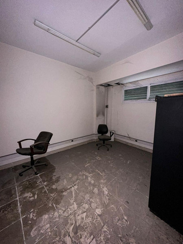 Local En San Telmo - 800 M2