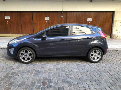 Ford Fiesta Kinetic Design Titanium 2012