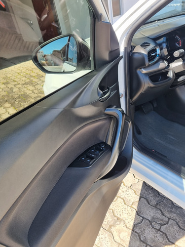 Fiat Cronos 1.8 Hgt 16v Flex Aut. 4p