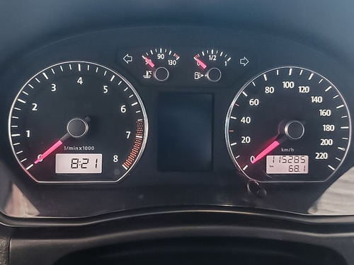 Imagem 9 de 15 de Volkswagen Polo 1.6 Mi Sportline 8v