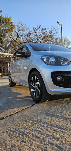 Volkswagen Up! 1.0 High Up! 75cv
