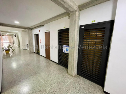 Milagros Inmuebles Oficina Alquiler Barquisimeto Lara Av Libertador Zona Este Patarata Economica Comercial Economico Código Inmobiliaria Rent-a-house 24-23484
