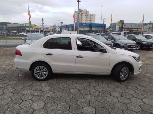 Volkswagen Voyage 1.0 12V MPI TOTALFLEX 4P MANUAL