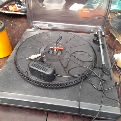 Imagem 6 de 10 de Toca Discos Frahm Td1000 Sem Correia Com Agulha 110/220 Ler