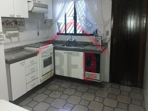 Imagem 2 de 9 de Sobrado Com 3 Pavimentos!!! - 1102