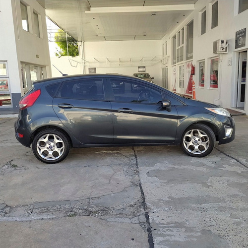 Ford Fiesta Kinectic Titanium