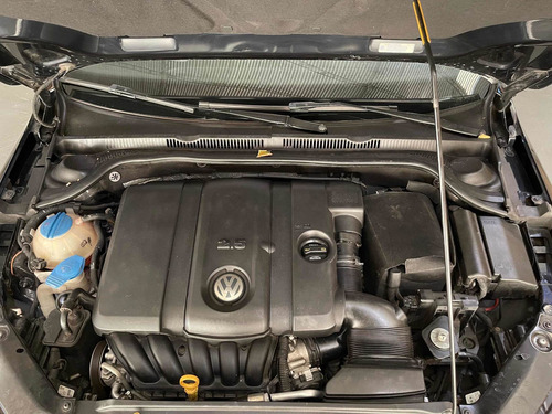 Imagen 14 de 14 de Volkswagen Vento 2015 2.5 Advance Plus 170cv Tiptronic