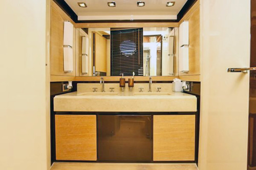 Yate Azimut 70 Lv3348