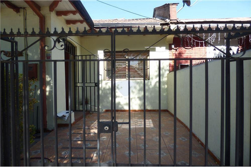 Imagen 2 de 27 de Excelente Oportunidad!! Venta Casa Santiago