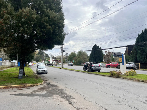 Galpón De Uso Comercial En Principal Avenida