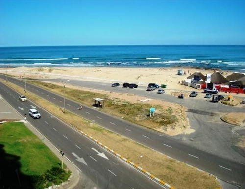 Apartamento En Venta De 2 Dormitorios En Playa Brava