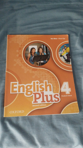 English Plus 4 Students Book - Ben Wetz (Usado)