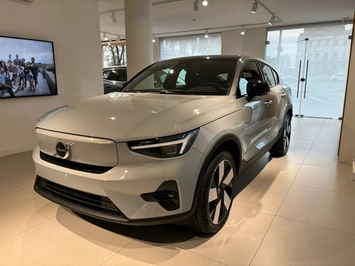 Volvo C40 P8 Pure Electric
