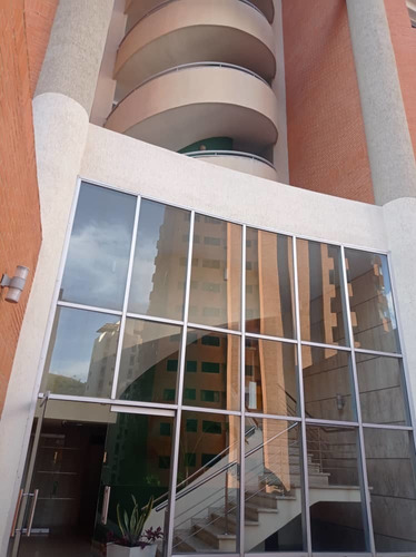 Imagen 11 de 14 de Alquiler Apartamento El Parral Planta Cod. 141478