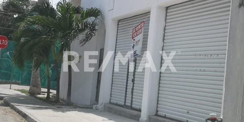 En Renta Local Comercial En El Centro De Tulum, Con Excelente Ubicación