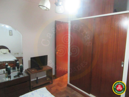 Venta - Casa En 2 Plantas - 4 Dormitorios - 2 Baños ** Apta Credito **