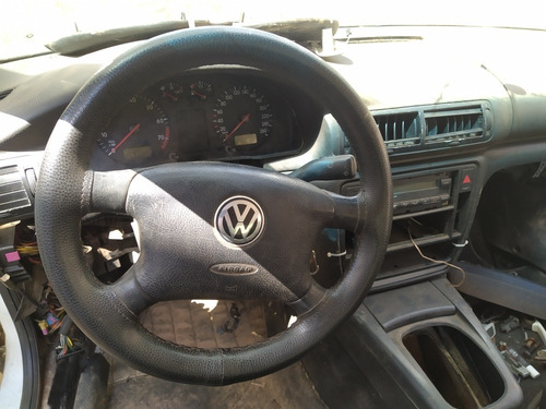 Volkswagen Passat 1999 1.8 4p