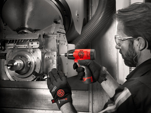 Llave De Impacto 1/4 Cp A Bateria Con Kit Cp8818 Color Rojo/negro