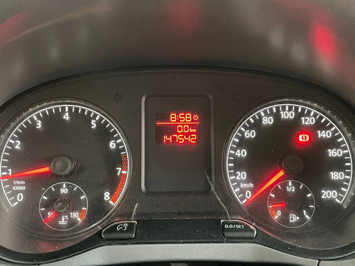Imagem 8 de 10 de Volkswagen Fox 1.0 Mi 8v Flex 4p Manual
