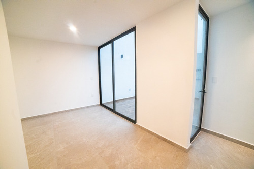 Venta De Casa En Privada Villa Esmeralda