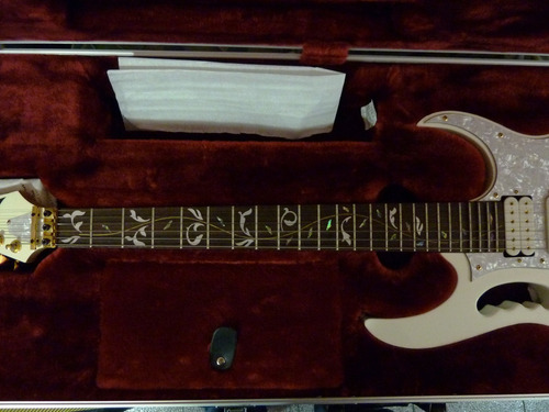 Ibanez Steve Vai Jem7v-wh