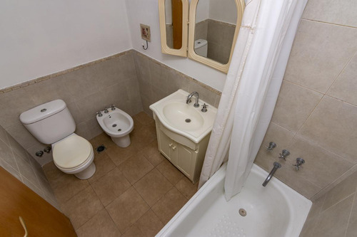 Venta - Ph Duplex Tipo Casa 5 Ambientes Con Cochera Y Pileta - Villa Adelina, San Isidro