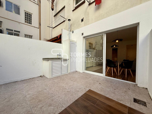 Venta Departamento 1 Ambiente Con Patio A Metros Del Mar, Plaza Colón, Mar Del Plata