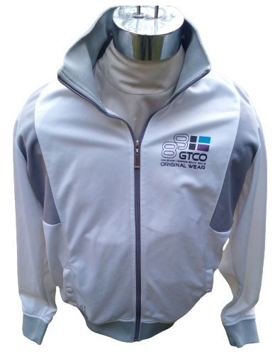 Campera Deportiva Impotado Exc Estado. 