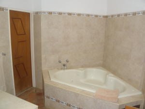 Imagen 11 de 14 de Julio Latouche Vende Casa Urb. Guataparo. Valencia. 21-13919