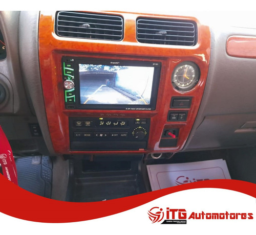 Imagen 5 de 9 de Toyota Land Cruiser Prado 2002
