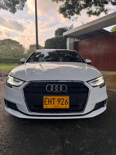 Audi A3 1.2 Attraction Sline