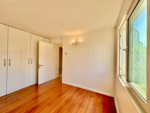 Departamento En Venta De 2 Dorm. En Providencia