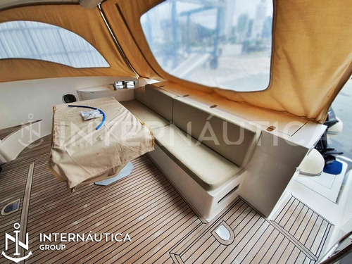Imagem 4 de 11 de Intermarine 53 2012 Azimut Ferretti Fairline Phantom