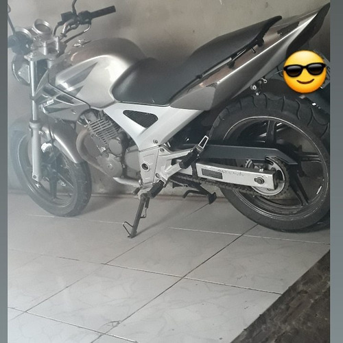 Imagem 2 de 3 de Honda Cb Tuiste